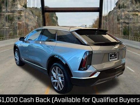 New 2026 Cadillac Optiq Luxury 1 w/ LPO, Floor Liner Package AWD/4WD image 5