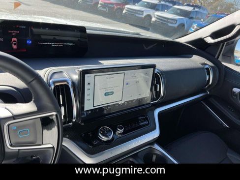 New 2025 Ford Expedition Platinum w/ Stealth Performance Package image 25