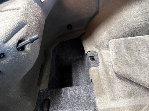 Used 1997 Chevrolet Corvette Coupe w/ Memory Pkg image 43