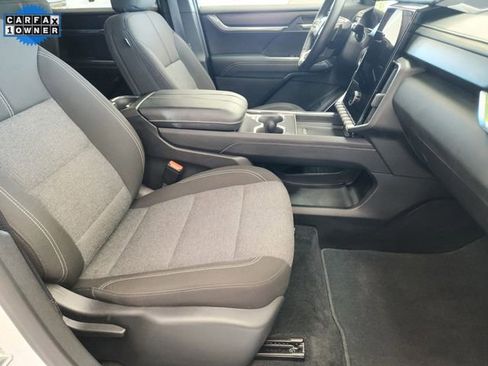 Certified 2025 GMC Acadia Elevation image 24