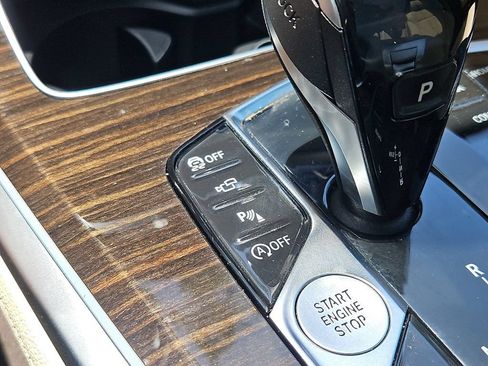Used 2019 BMW X5 xDrive40i w/ Premium Package 2 AWD/4WD image 18