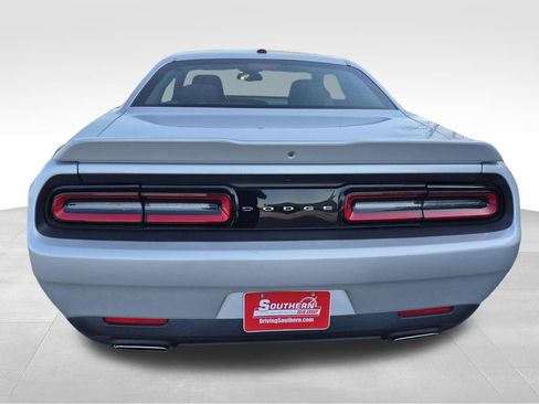 Used 2022 Dodge Challenger SXT w/ Cold Weather Group image 5