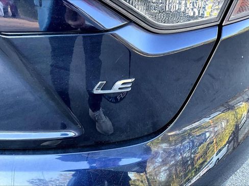 Certified 2021 Toyota Corolla LE image 10