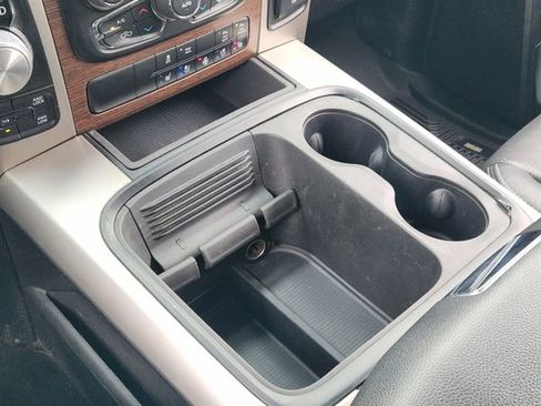 Used 2017 RAM 1500 Laramie w/ Convenience Group image 20