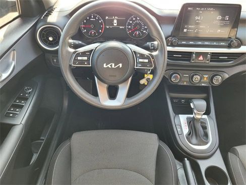 Used 2024 Kia Forte LXS w/ LXS Technology Package image 13