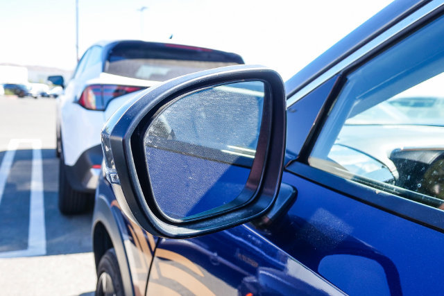 Used 2025 Nissan Kicks SR FWD image 7