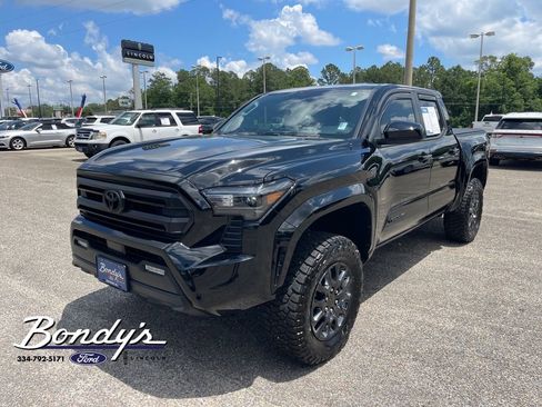 Used 2024 Toyota Tacoma SR5 AWD/4WD image 3