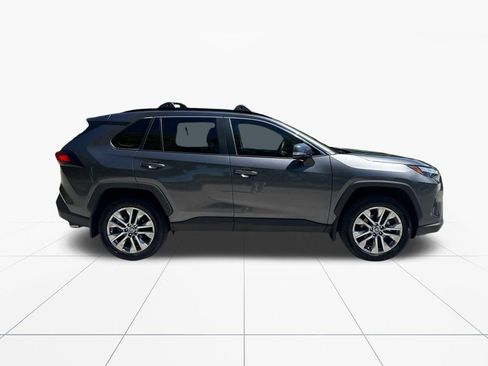 Used 2024 Toyota RAV4 XLE Premium FWD image 9