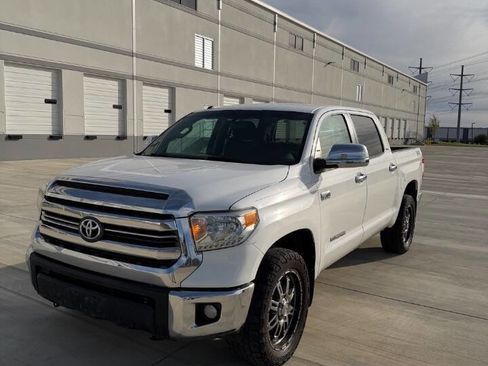 Used 2014 Toyota Tundra SR5 w/ SR5 Upgrade Package image 2
