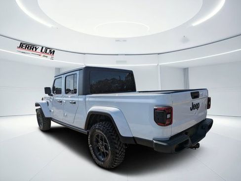 New 2026 Jeep Gladiator Willys image 5