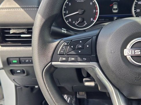 Used 2024 Nissan Sentra SV FWD image 29