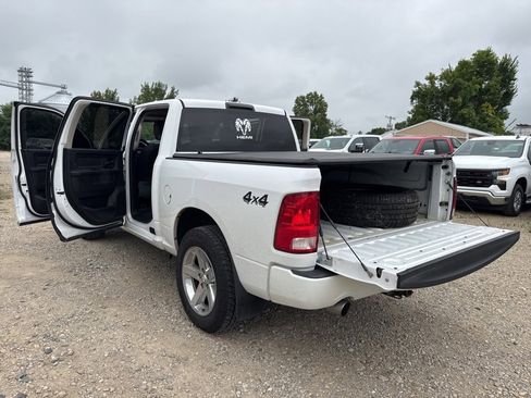 Used 2016 RAM 1500 Express image 29