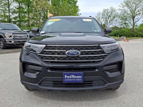 Certified 2023 Ford Explorer XLT AWD/4WD image 3