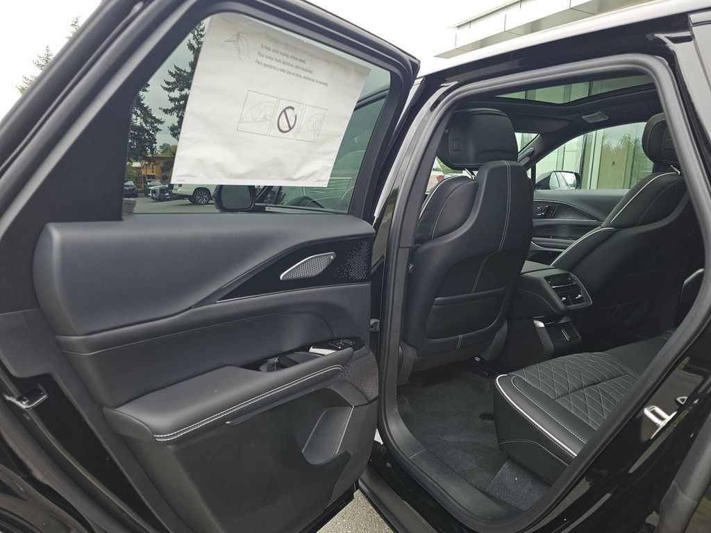 New 2027 Cadillac Lyriq Signature Sport w/ Nappa Leather Package AWD/4WD image 19