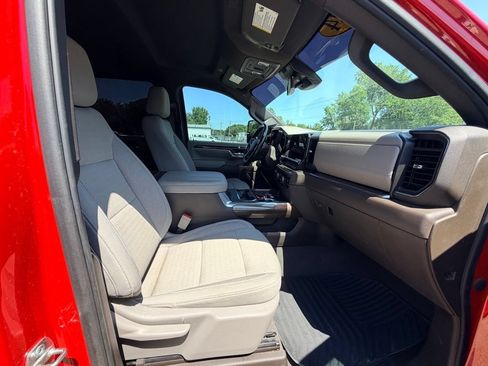 Used 2024 Chevrolet Silverado 2500 LT w/ Texas Edition AWD/4WD image 12