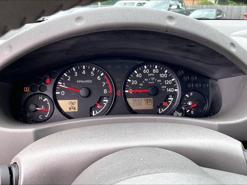 Used 2017 Nissan Frontier SV w/ SV Value Truck Package AWD/4WD image 27