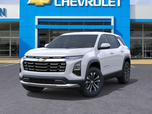 New 2026 Chevrolet Equinox LT w/ Convenience Package II image 6