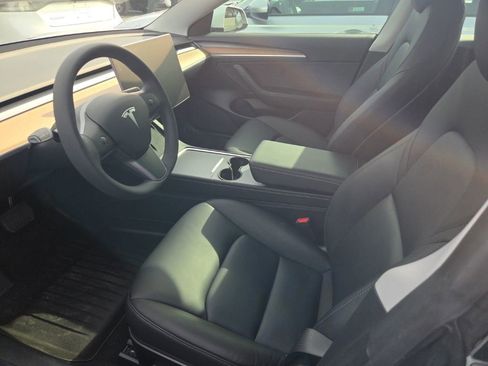 Used 2021 Tesla Model 3 Long Range AWD/4WD image 3