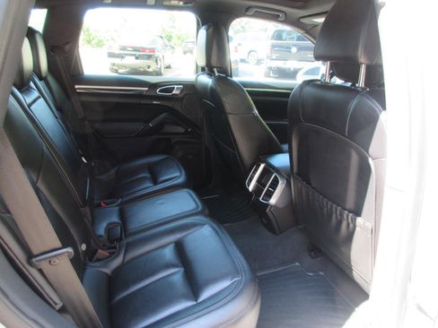 Used 2018 Porsche Cayenne S AWD/4WD image 20