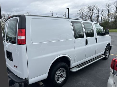 Used 2024 GMC Savana 2500 w/ Driver Convenience Package RWD image 7