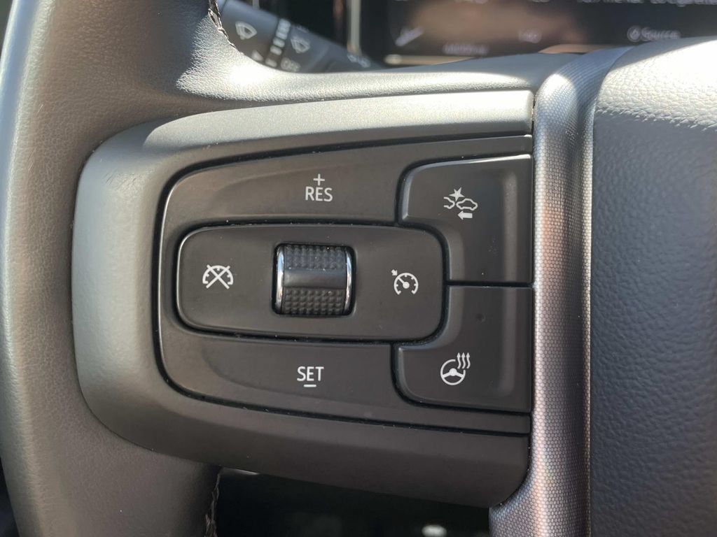 Used 2025 GMC Sierra 1500 SLT AWD/4WD image 22