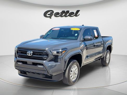 Certified 2025 Toyota Tacoma SR5 RWD image 1