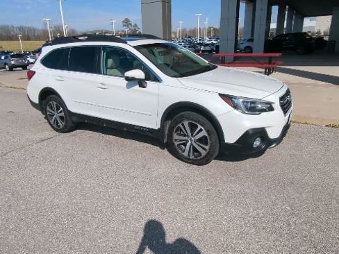 Used 2018 Subaru Outback 2.5i Limited image 8