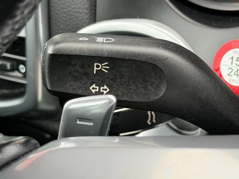 Used 2015 Porsche Cayenne S image 42