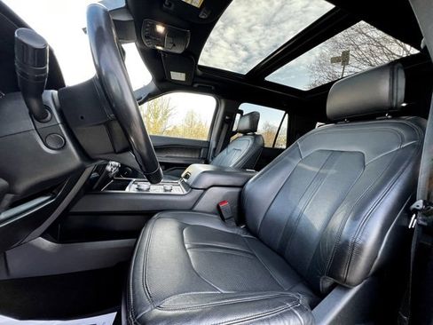 Used 2020 Ford Expedition Limited image 46