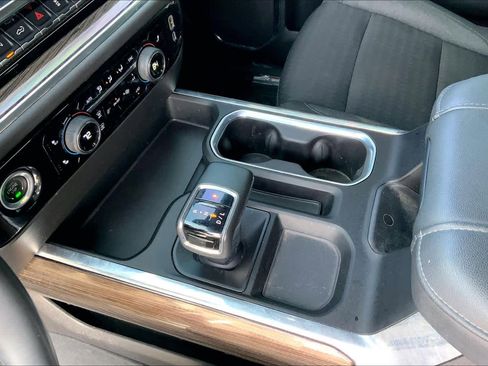 Used 2024 Chevrolet Silverado 1500 LT Trail Boss image 17