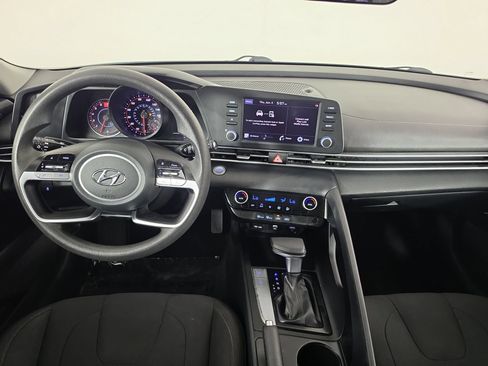 Used 2021 Hyundai Elantra SEL FWD image 31