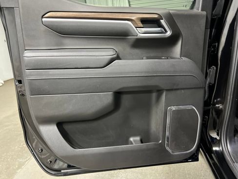 Used 2025 Chevrolet Silverado 1500 RST w/ LPO, Utility Wall Package AWD/4WD image 20
