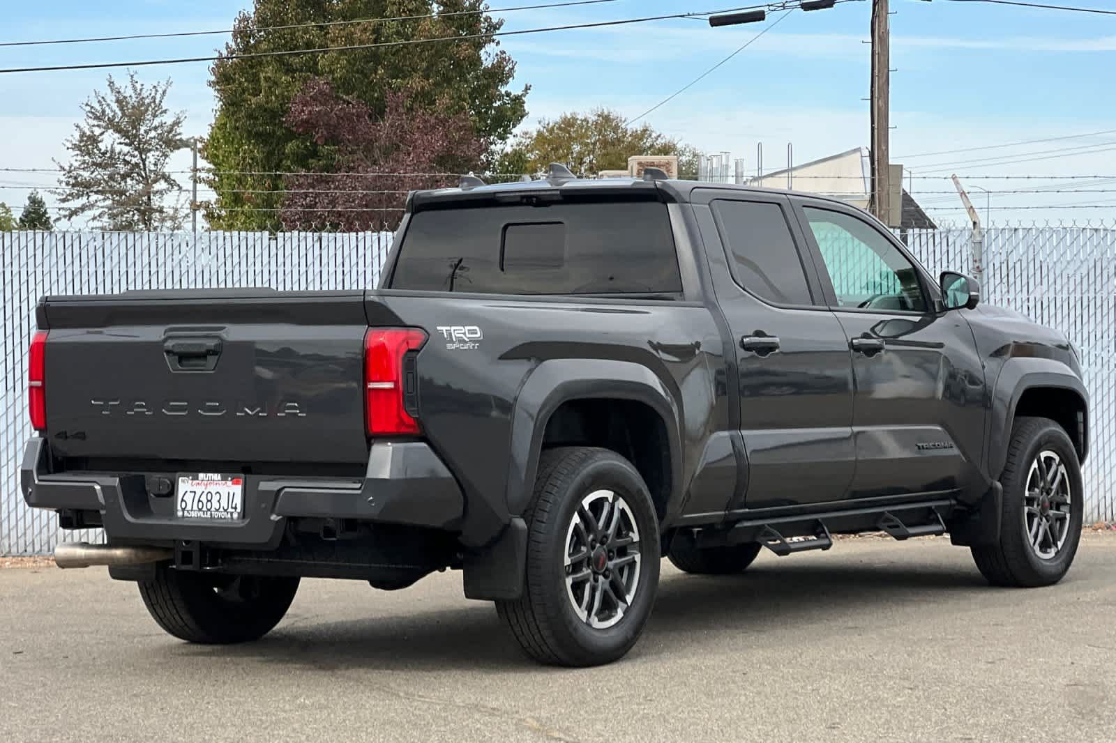 Certified 2025 Toyota Tacoma TRD Sport w/ TRD Sport Premium Package AWD/4WD image 3