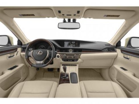 Used 2015 Lexus ES 300h w/ Premium Package w/Bamboo Trim image 7