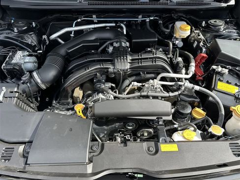 Used 2023 Subaru Crosstrek 2.5i Limited w/ Moonroof Package image 9