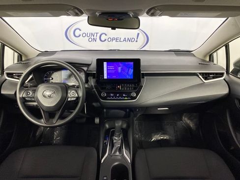 Certified 2023 Toyota Corolla LE w/ Carpet Mat Package (TMS) FWD image 12
