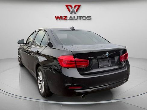 Used 2018 BMW 320i xDrive Sedan image 6