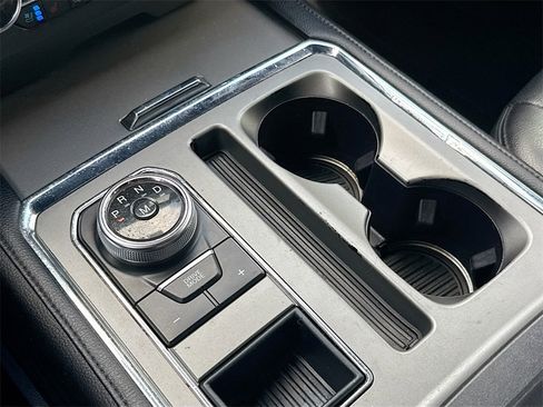 Used 2019 Ford Expedition XLT w/ Equipment Group 202A image 18