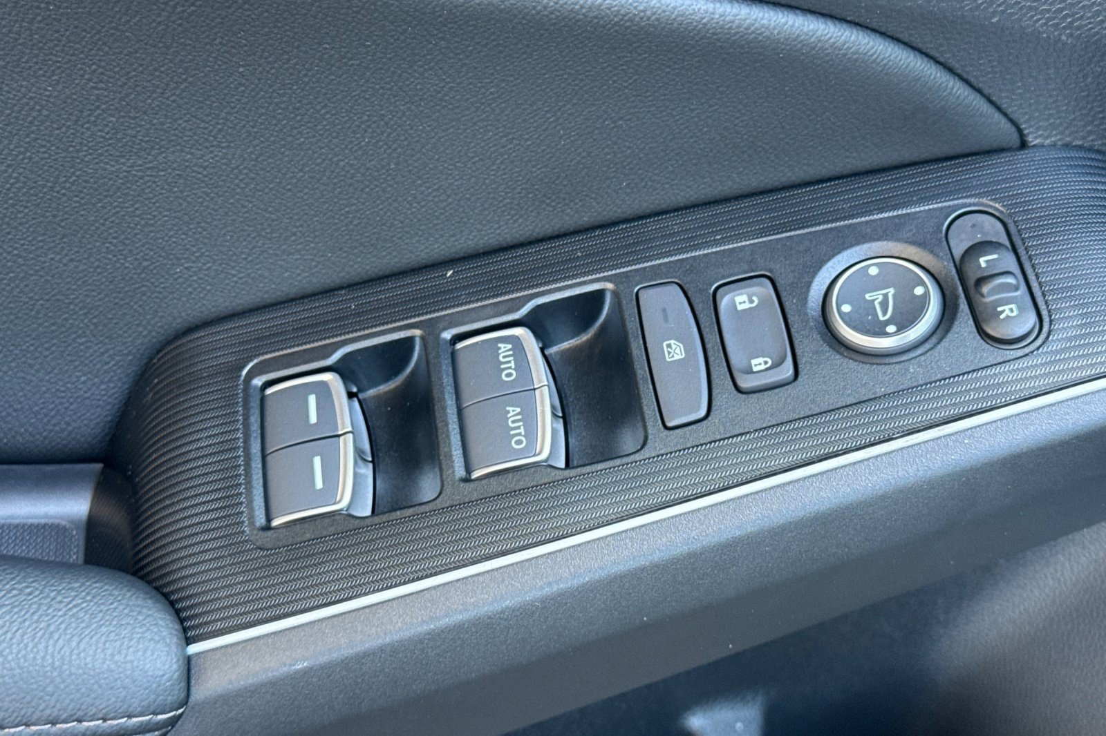 Used 2025 Honda Civic Sport Touring image 13