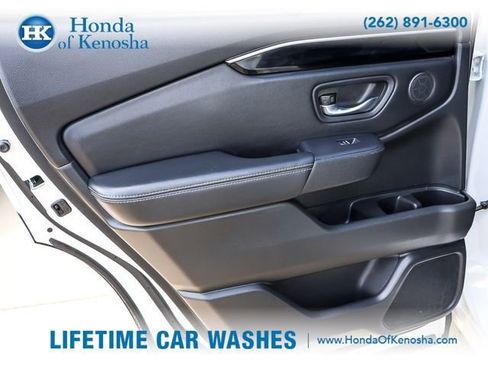 Certified 2025 Honda Pilot EX-L image 23