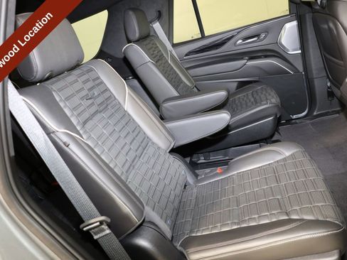 Used 2023 Cadillac Escalade V AWD/4WD image 44