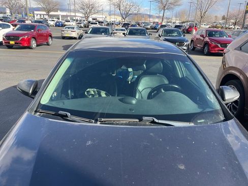 Used 2019 Kia Optima EX image 3