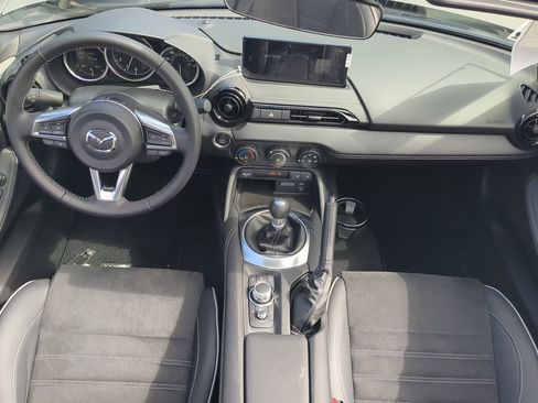 New 2025 MAZDA MX-5 Miata RF Club image 14