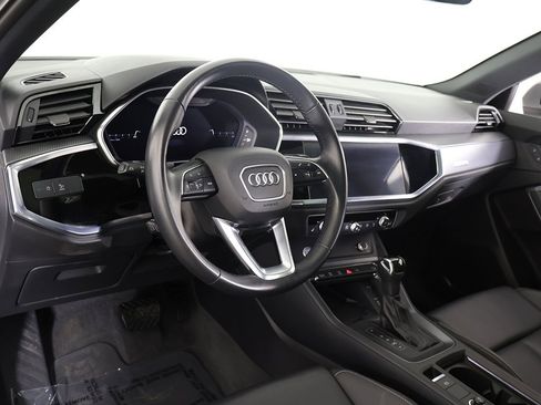 Used 2020 Audi Q3 2.0T Premium Plus w/ Premium Plus Package image 29