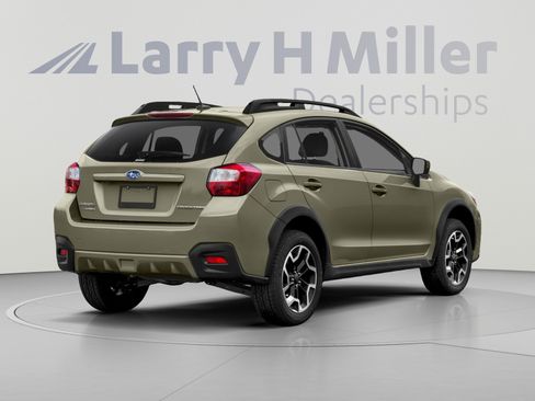 Used 2017 Subaru Crosstrek 2.0i Limited AWD/4WD image 2