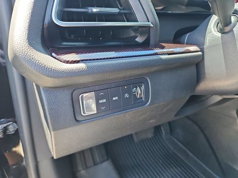 Used 2024 Chevrolet Traverse Z71 w/ Enhanced Driving Package AWD/4WD image 18