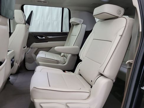 Certified 2024 GMC Yukon XL Denali w/ Denali Reserve Package AWD/4WD image 10