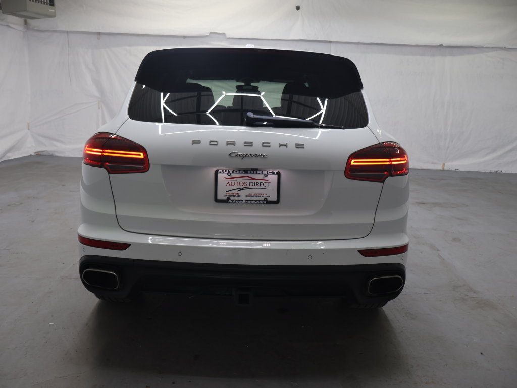 Used 2018 Porsche Cayenne w/ Premium Package AWD/4WD image 6