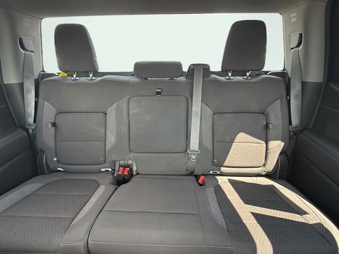 Used 2021 Chevrolet Silverado 1500 LT Trail Boss w/ Bed Protection Package AWD/4WD image 32