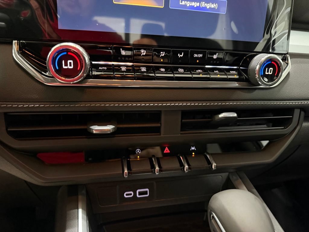 New 2026 Chevrolet Colorado LT w/ LT Convenience Package AWD/4WD image 22